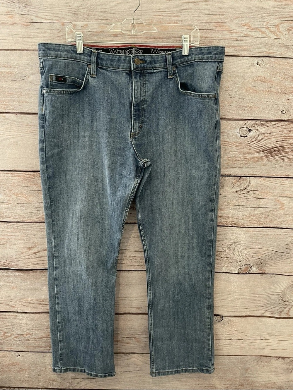 Wrangler Blue Straight-Leg Men’s Jeans